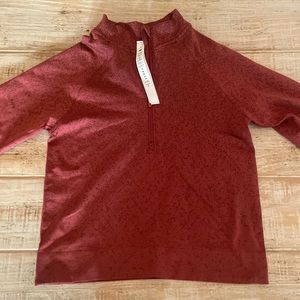 NULU cropped define jacket size 4. Worn once great condition. Crimson color.